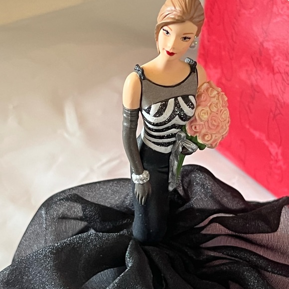 Vintage barbie ornament - Picture 4 of 7